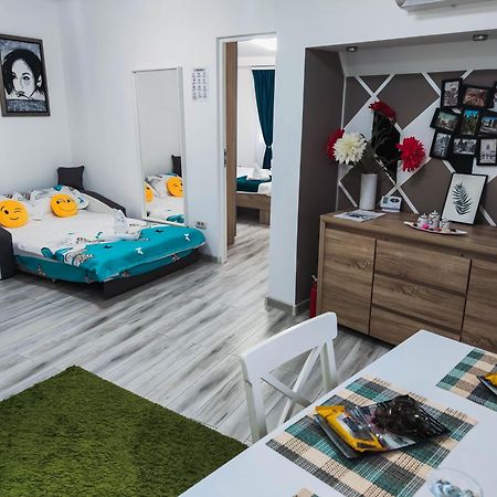 Comfortable Apartment University Square ブカレスト エクステリア 写真